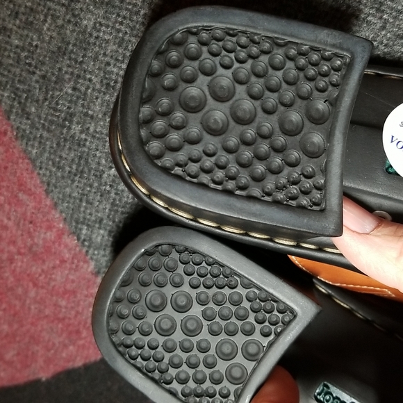 Josef Seibel two-tone leather mule, sz 10 - Picture 8 of 8